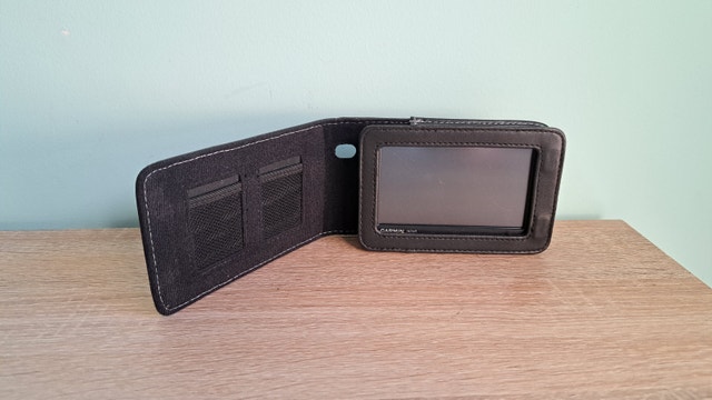 Garmin Nuvi Universal Carrying Case for 4.3" Devices - photo 4