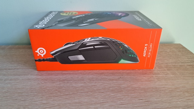 New Steelseries Aerox 5 Ultra-Lightweight Gaming Mouse - photo 5