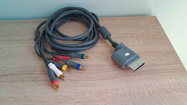 Microsoft Xbox 360 HD AV Component Cable - photo 3