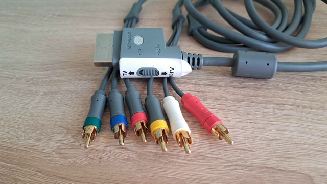 Microsoft Xbox 360 HD AV Component Cable - photo 5