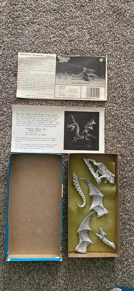 Grenadier Models Dragon Lords Guardian Dragon 2524 Metal Figurin - photo 2