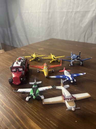 Lot of 8 Disney Pixar Planes Diecast And Plastic Figures
