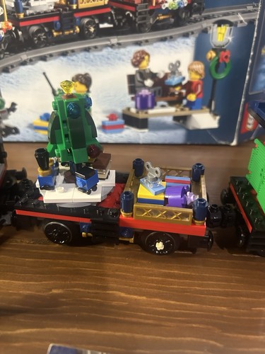 Lego 10254 Winter Village Holiday Train NOT Complete - photo 5