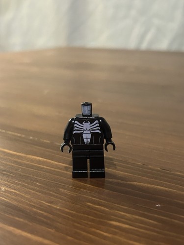 LEGO Symbiote Spiderman San Diego Comic Con Black Venom Marvel