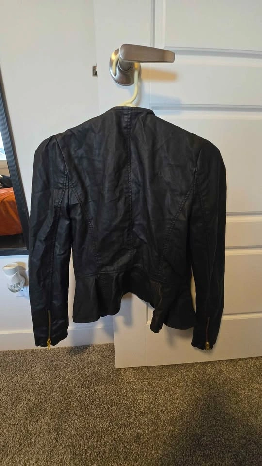 Forever 21 Faux Leather Jacket - photo 3