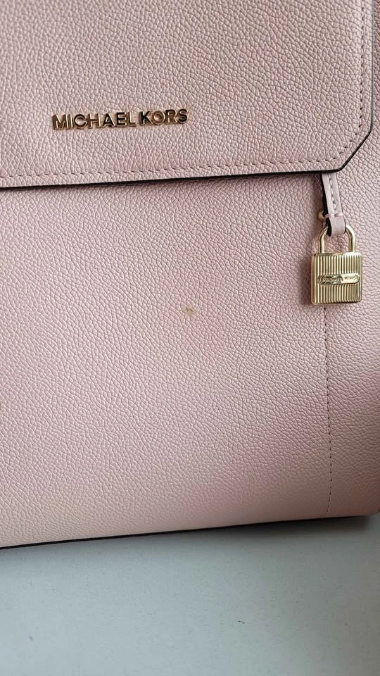 Michael Kors Pink Leather Backpack - photo 4
