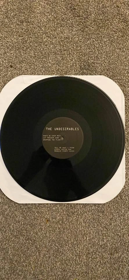 The Undesirables (3), The Way Back - Friends To The End (LP) - photo 3