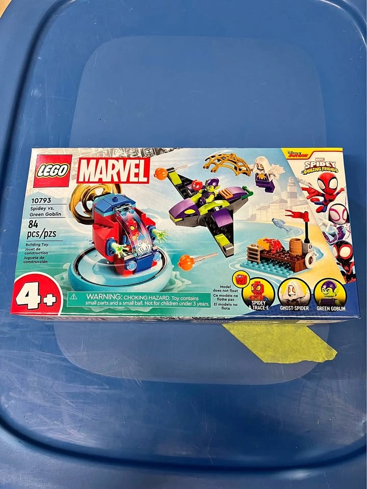 LEGO -Spidey vs Green Goblin. UNOPENED (see photo)