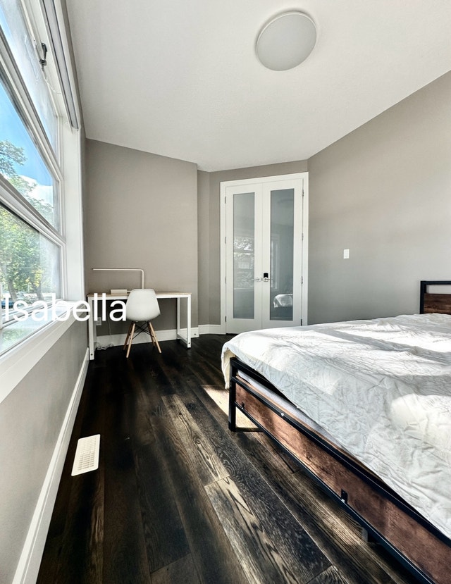 UA room for Rent Private Bathroom