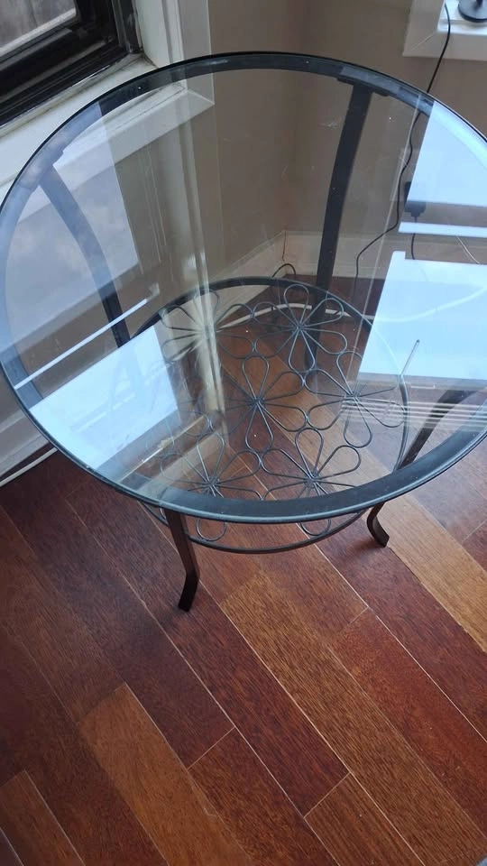 Elegant round Glass Top Metal Side Table - photo 2