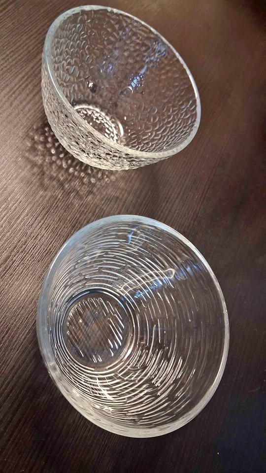 Set of 3 Textured Clear Glass Bowls
