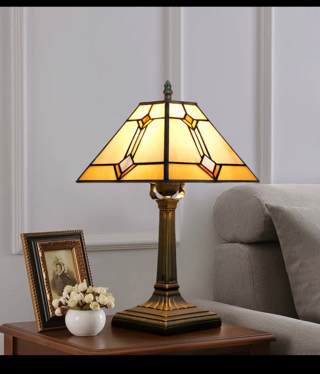 table lamp stained glass style - photo 2