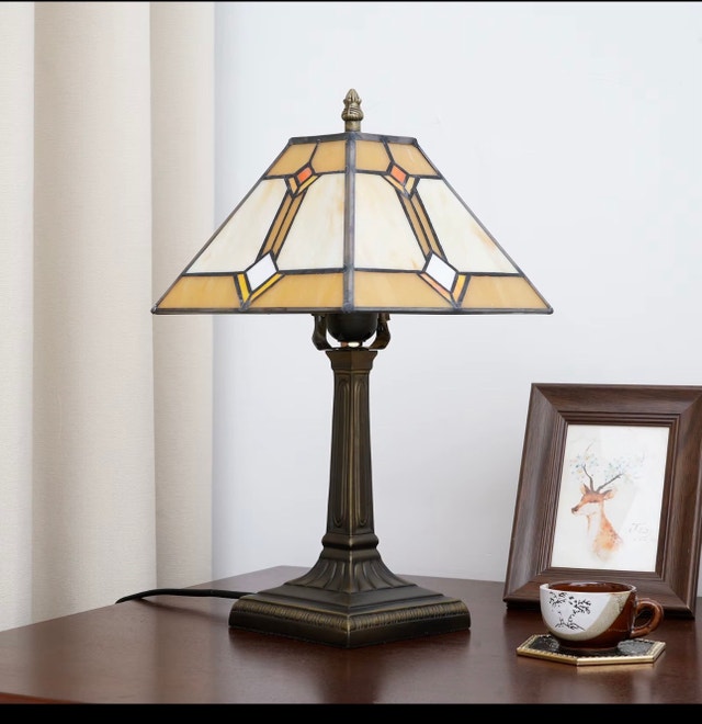 table lamp stained glass style - photo 3
