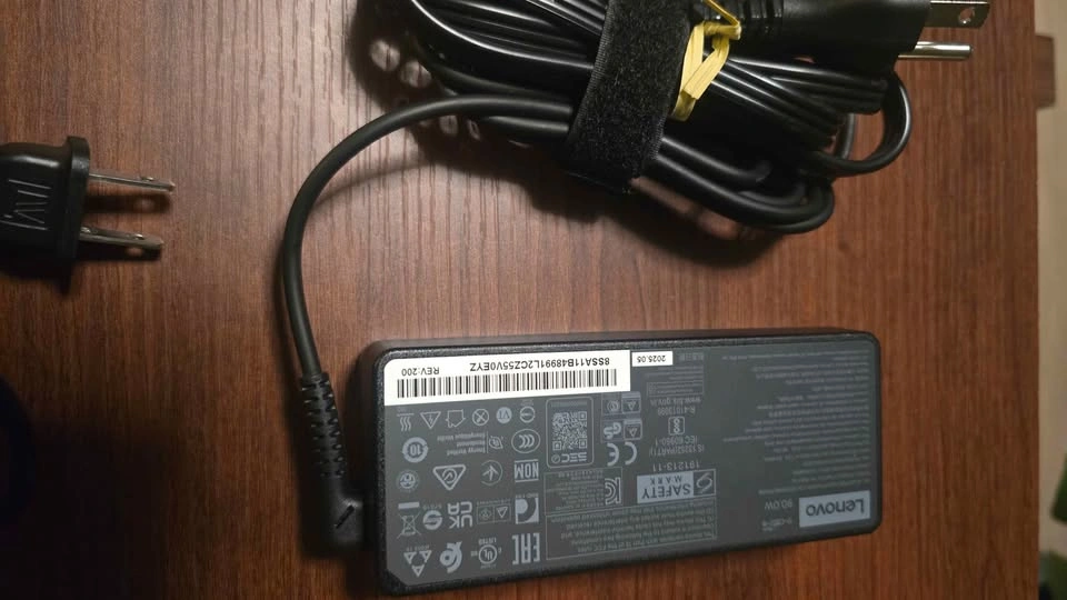 Lenovo 90W AC Power Adapter Charger / Slim Tip (2 Available) - photo 3
