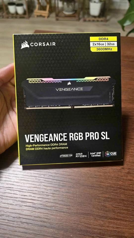BRAND NEW Corsair Vengeance RGB PRO SL 32GB (2x16GB) DDR4