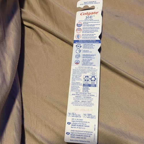 Lot of 9 Colgate 360 Deep Clean Toothbrushes Soft Bristles - photo 3