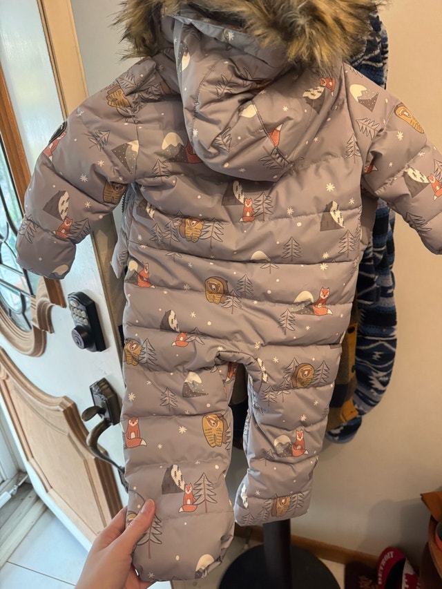 9 Month Deux Par Deux Snowsuit - photo 3