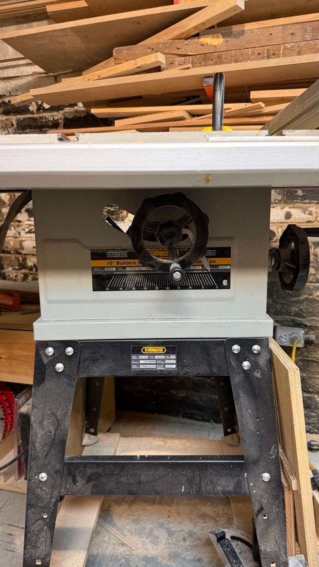 TradeMaster 10-Inch Builders Table Saw - photo 2