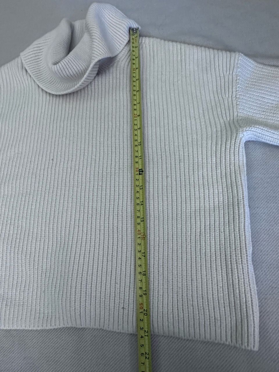 Banana Republic Cropped Turtleneck Sweater - photo 5