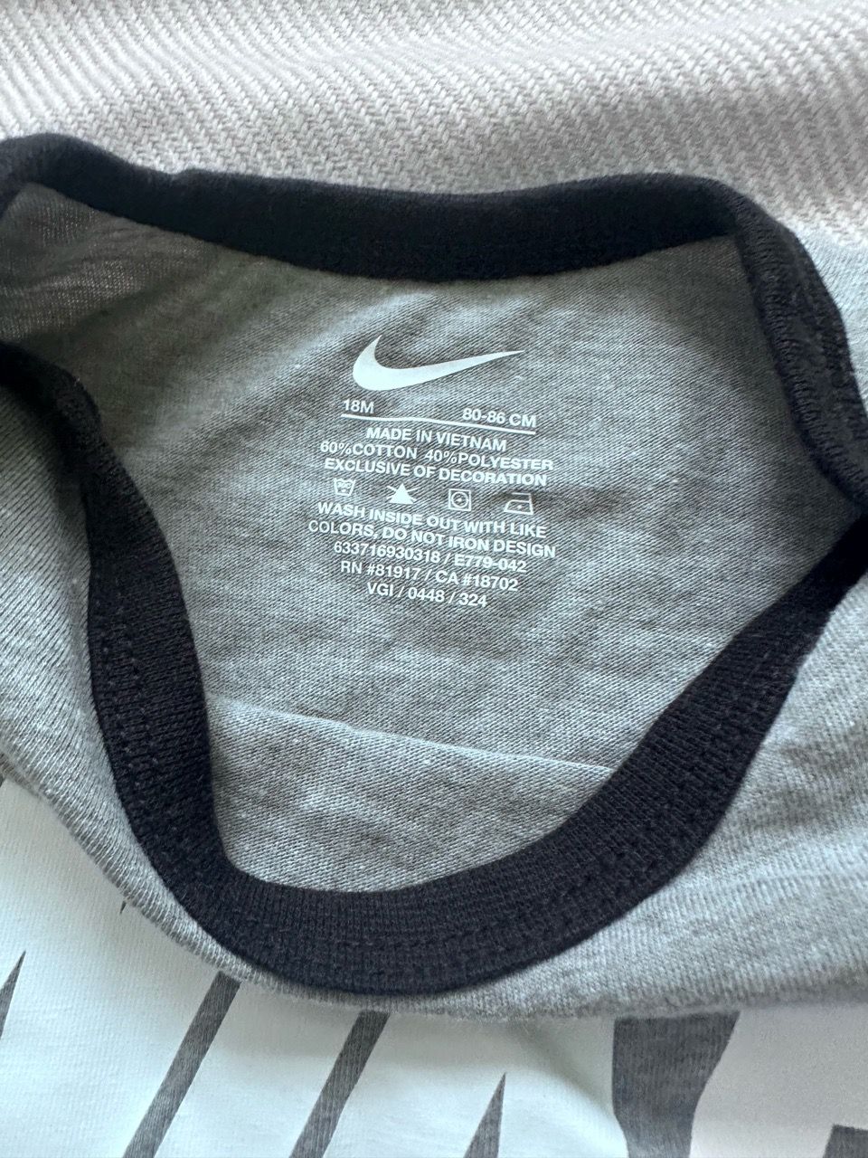 Nike Baby Onesie Bodysuit - photo 2
