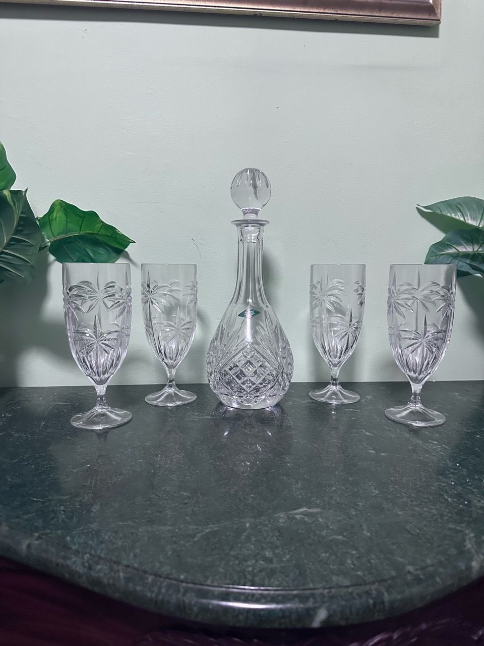 Crystal Decanter Set with 4 Glasses