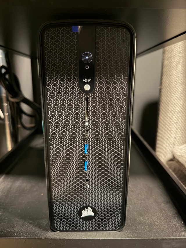 Corsair AI Workstation 300 Mini PC (Ryzen AI Max 385, 64GB, 1TB)