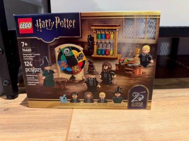 Lego 76460 Hogwarts™ Castle: Sorting Hat™ Ceremony - BNIB