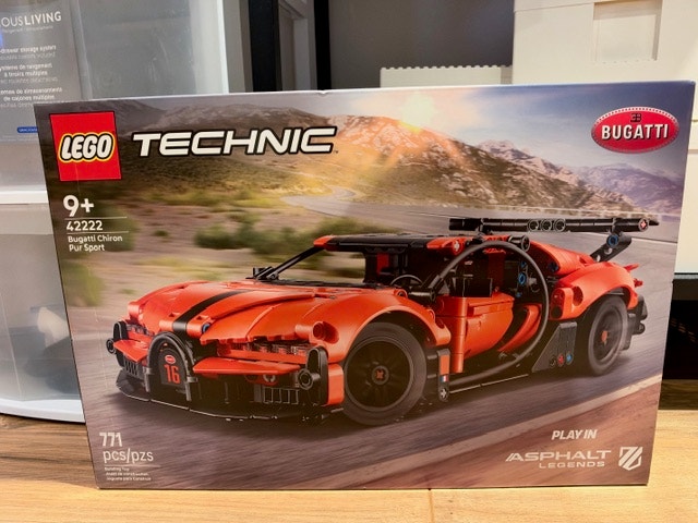 Lego 42222 - Bugatti Chiron Pur Sport Hypercar - BNIB