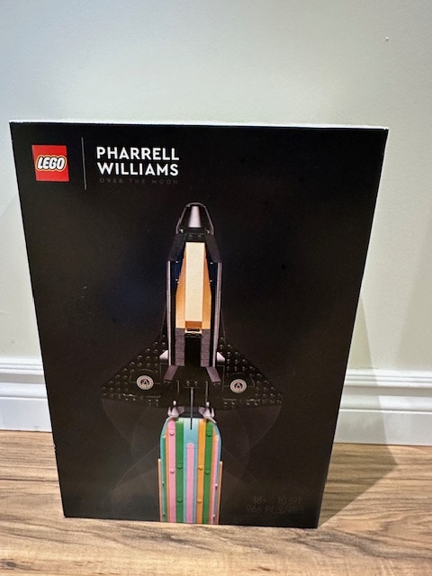 Lego 10391 Over the Moon with Pharrell Williams -BNIB - photo 2