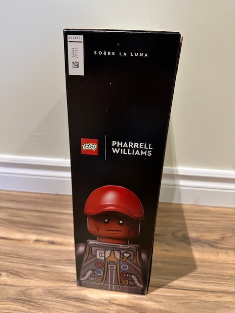 Lego 10391 Over the Moon with Pharrell Williams -BNIB - photo 3