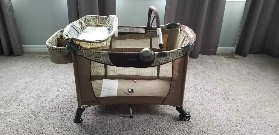 Play yard playpen Safety First Travel Ease image indicator(2)