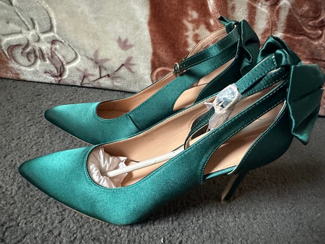 Green Satin High Heel Shoes size 10