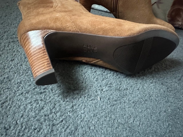 Naturalizer Suede Ankle Boots size 12M - photo 3