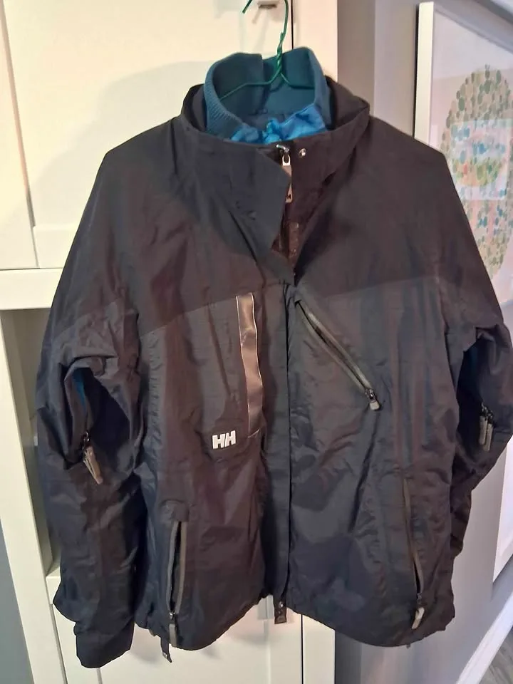 M women's Helly Hansen winter coat thumbnail