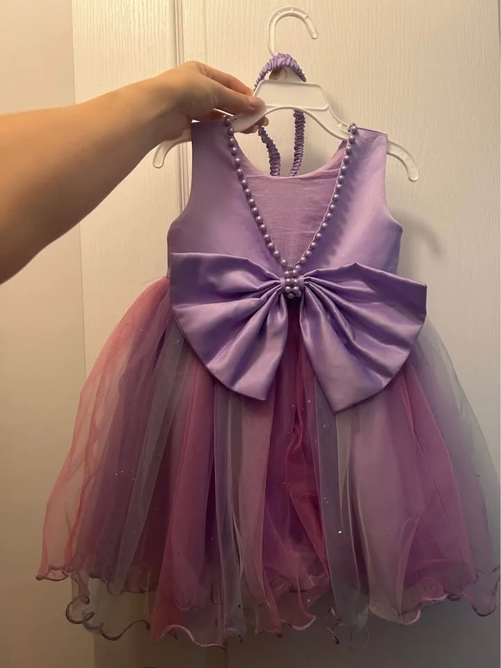 Beautiful Dress, size 24 months. image indicator(2)