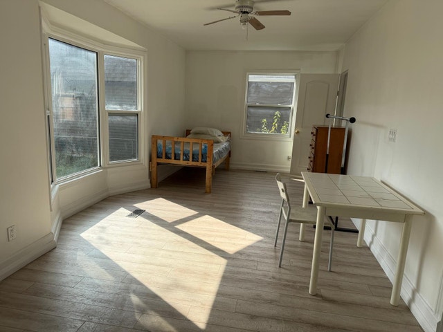 Large room with private bathroom - photo 4