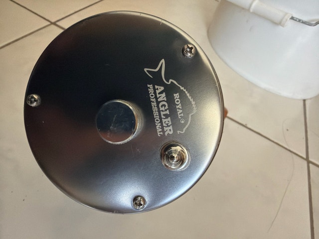 Royal Angler FY90 Baitcasting Reel brand new - photo 3