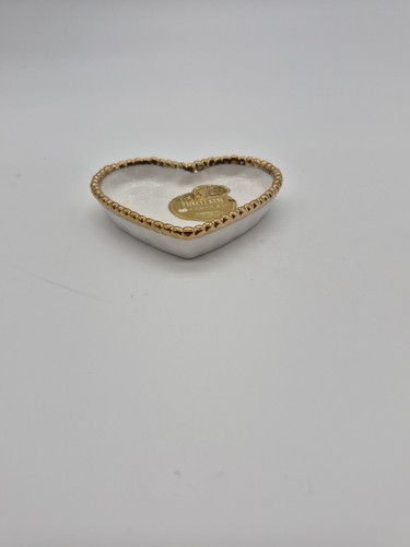 Gold And White Heart Plate - photo 2