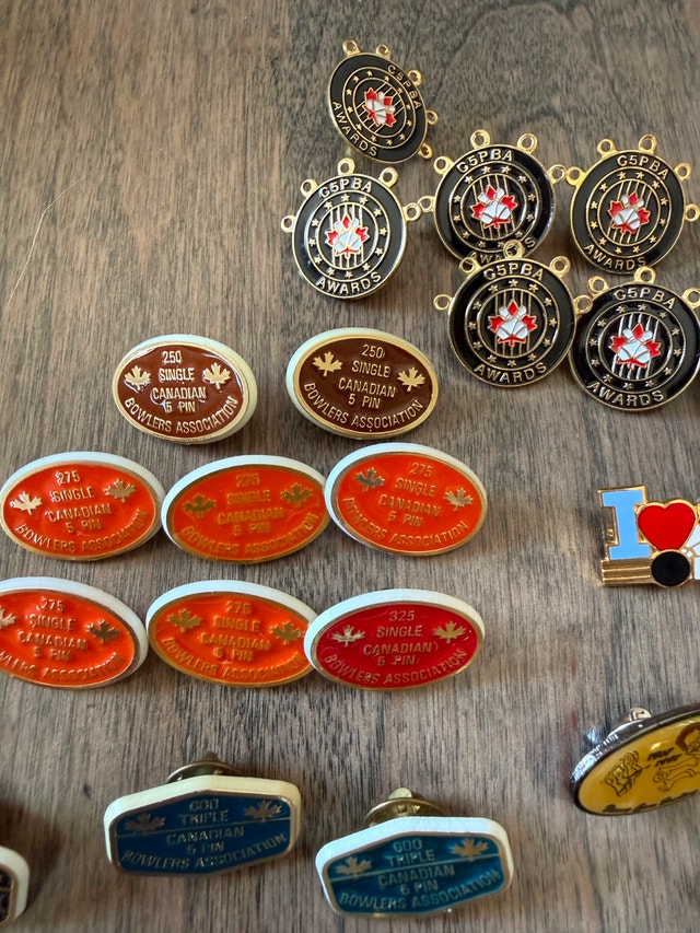 Vintage Canadian 5-Pin Bowling Award Pin Collection - photo 2