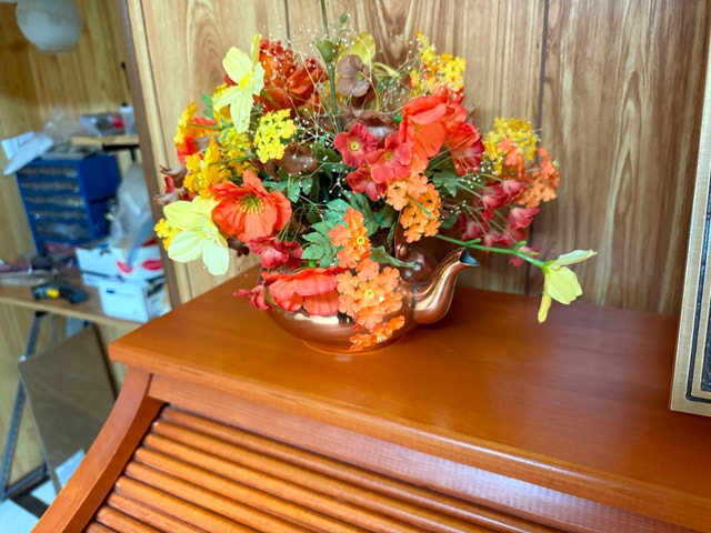 Copper Teapot with Fall Floral Arrangement - photo 4