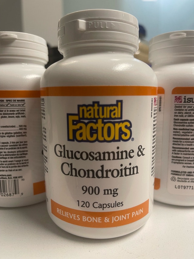 Natural Factors Glucosamine & Chondroitin 900 mg, 120 Capsules