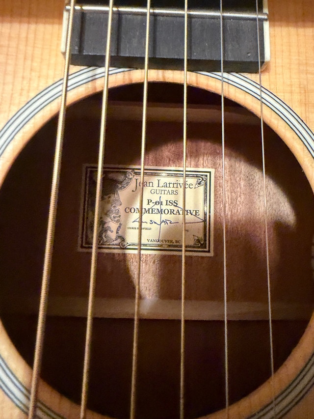 Larrivée P-01 ISS Commemorative Guitar (Made in Canada - 2013) - photo 3