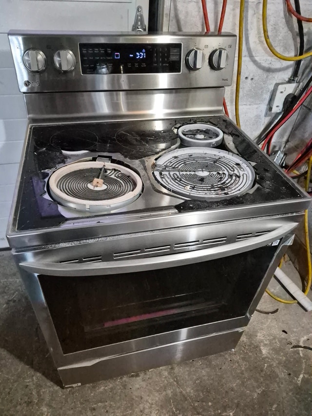 NEW OVEN with cracked glass - everything working