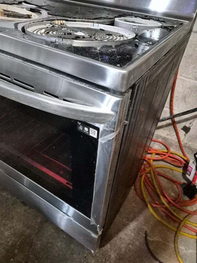 NEW OVEN with cracked glass - everything working - photo 4