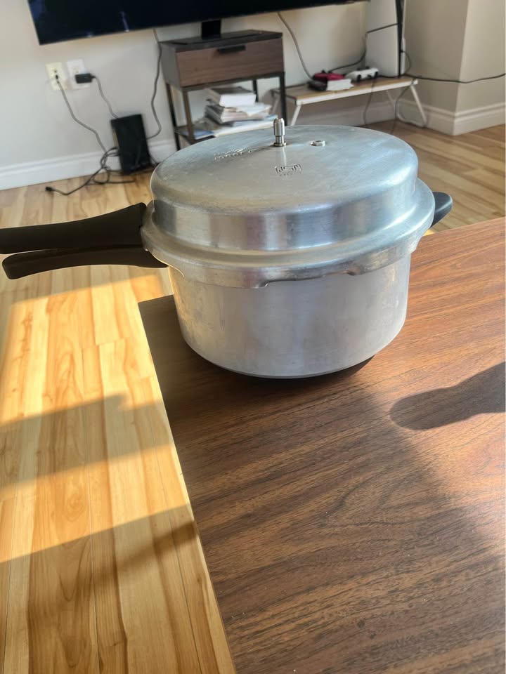 Pressure cooker capacity 5 litres - move out sale - photo 2