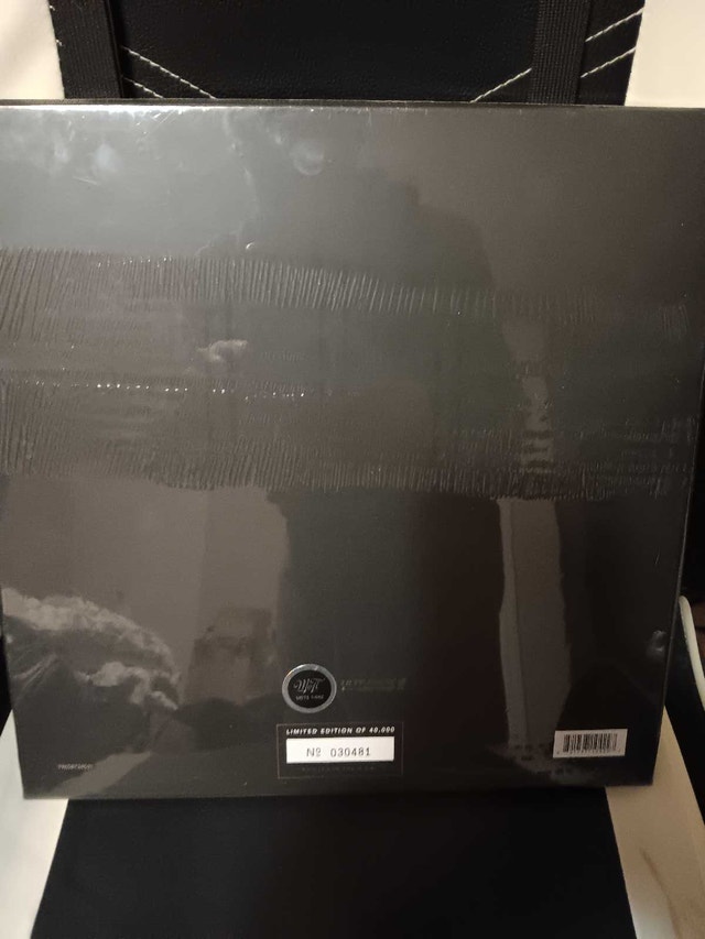 Michael Jackson Thriller Remastered Gold Vinyl - photo 2