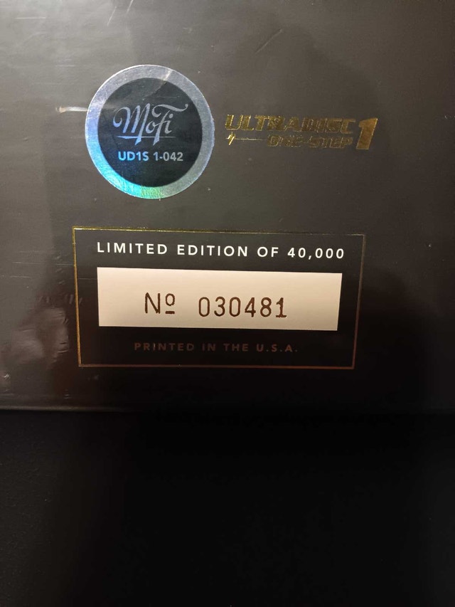 Michael Jackson Thriller Remastered Gold Vinyl - photo 3
