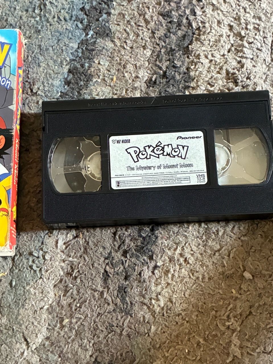 Pokémon The mystery of mount moon vhs tape - photo 4