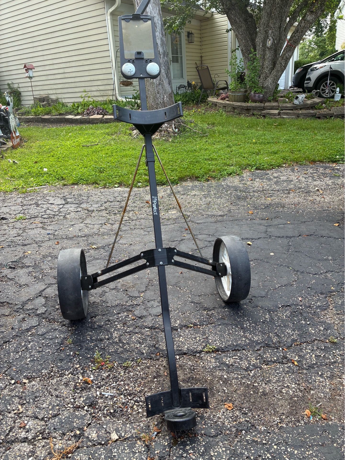 Clearance golf bags and clubs and golf cart