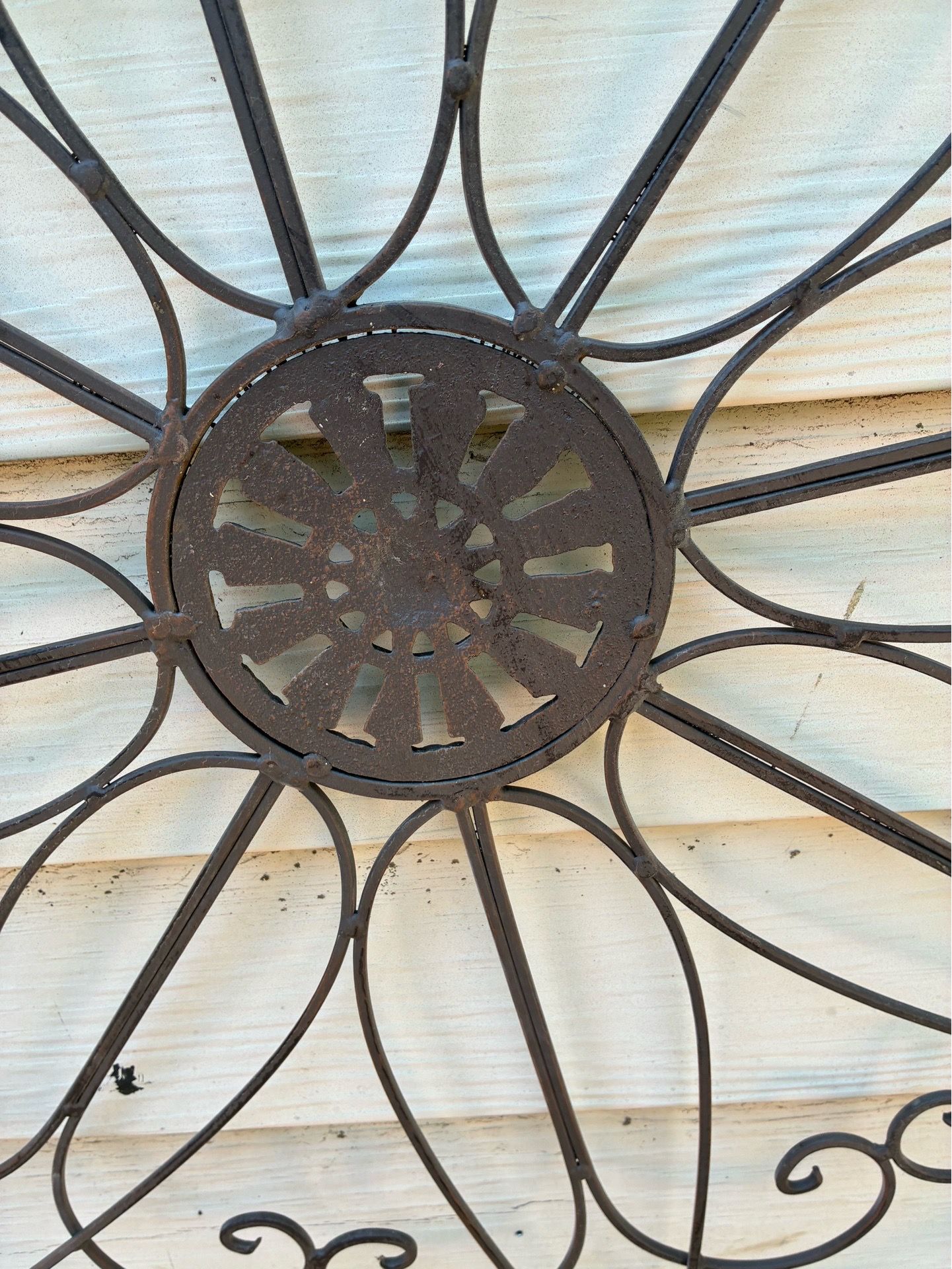Metal hanging wall decor - photo 3